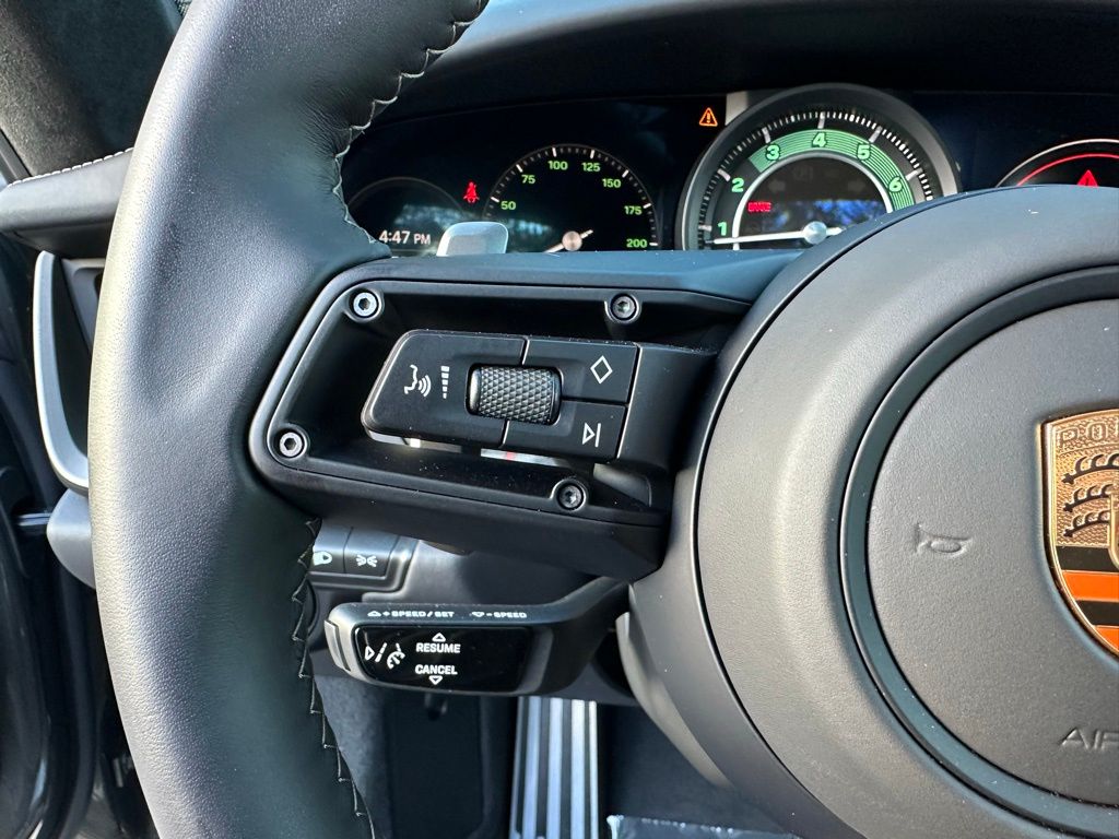 Thumbnail: 2025 Porsche 911 - 24