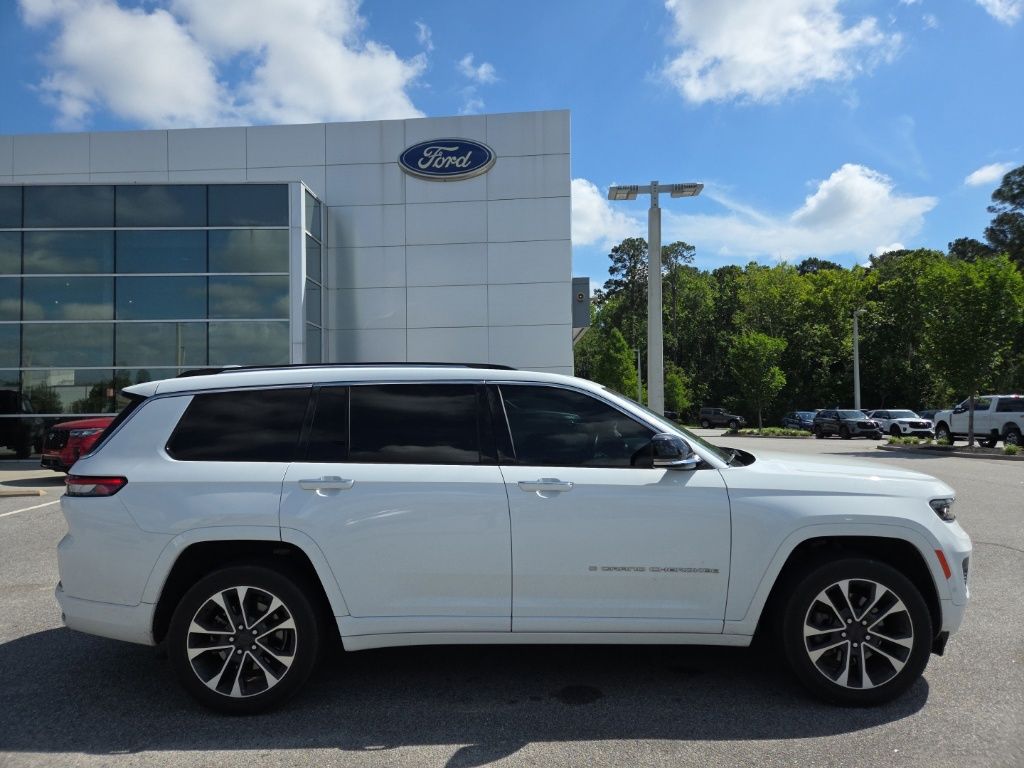 2022 Jeep Grand Cherokee L Overland 4x2