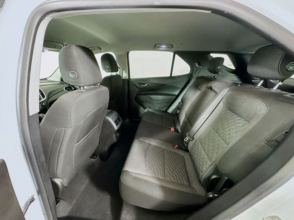 Thumbnail: 2018 Chevrolet Equinox - 16