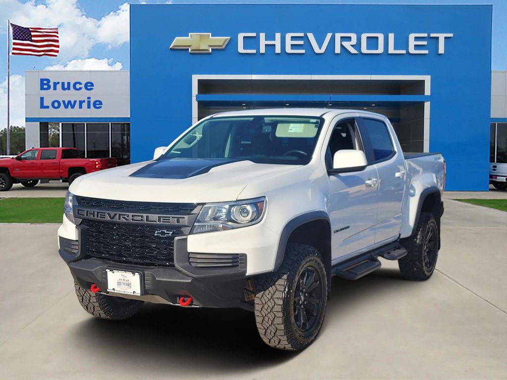 Summit White 2022 Chevrolet Colorado ZR2 Crew Cab 4WD Pickup Truck Four-Wheel Drive 8-Speed Automatic