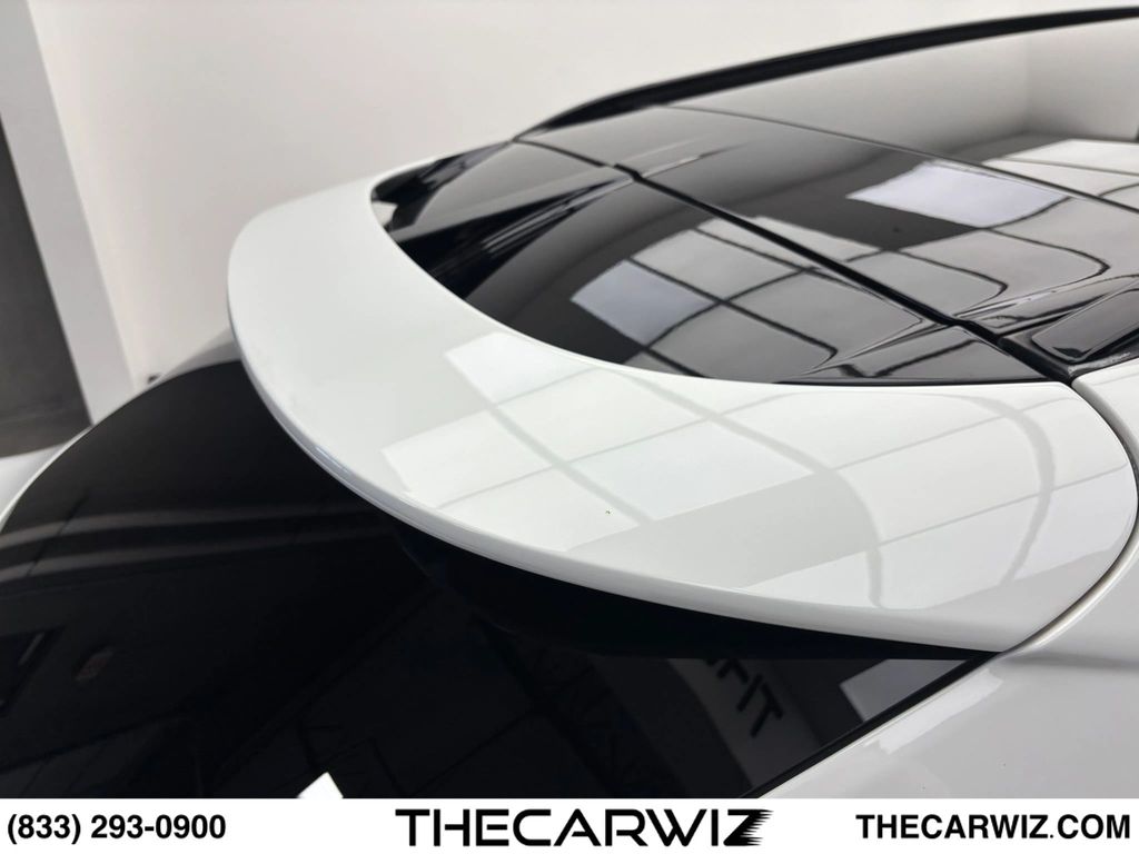 2021 Aston Martin DBX