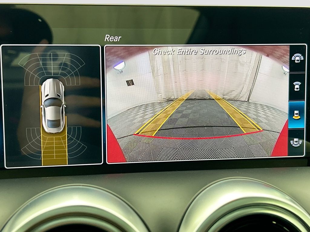 Thumbnail: 2020 Mercedes-Benz AMG GT - 15