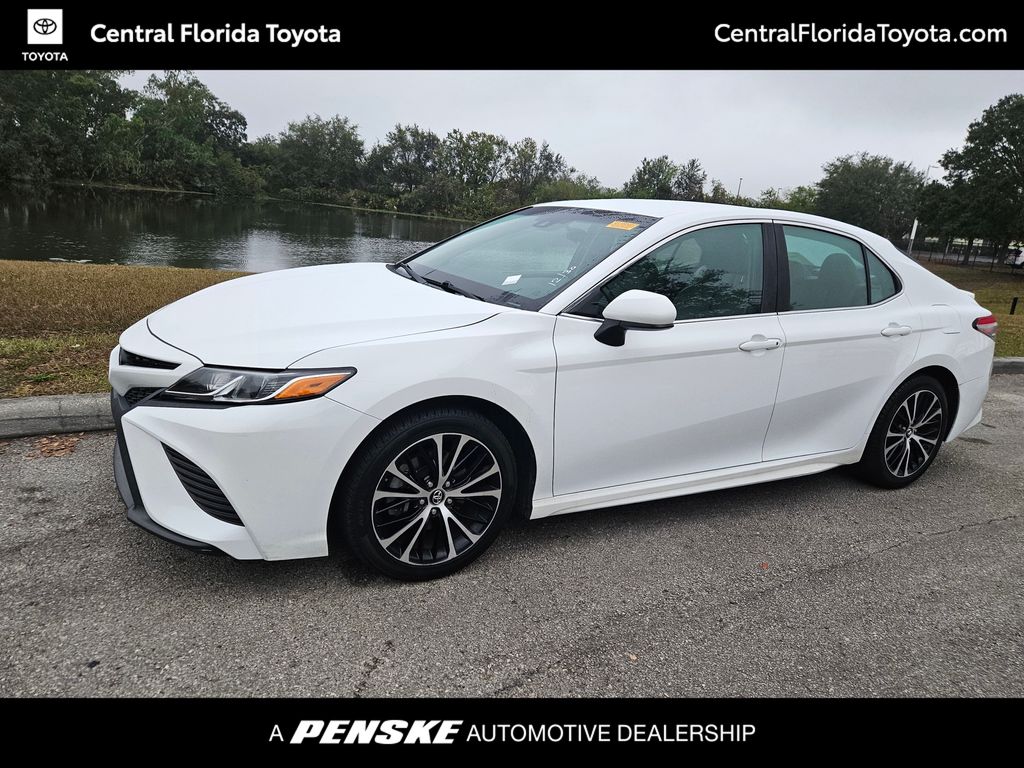 2018 Toyota Camry XLE -
                Orlando, FL