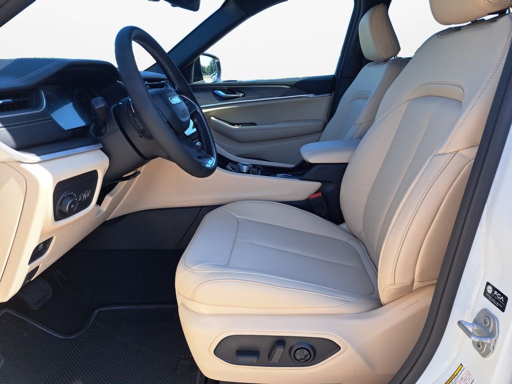 New Car 2025 Jeep Grand Cherokee  Limited For Sale Under $40,000 In Austin, Texas