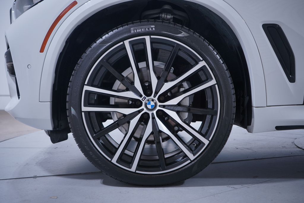 Thumbnail: 2021 BMW X5 - 2