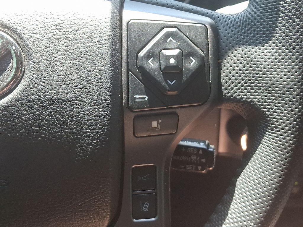 2022 Toyota Tacoma TRD Off-Road 22