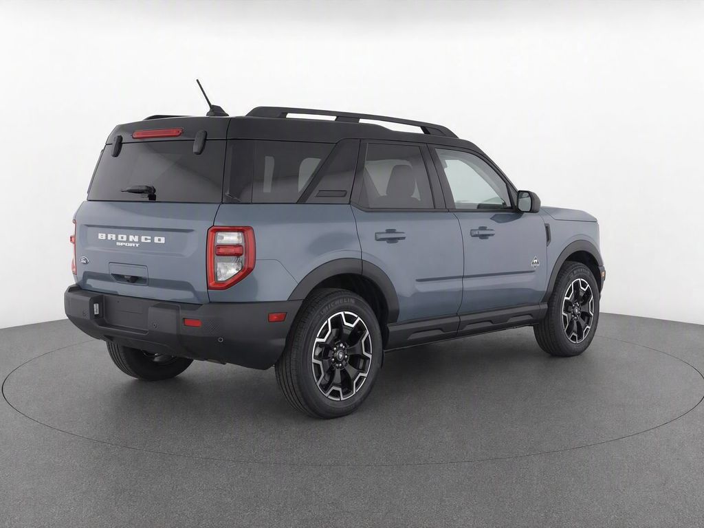 New 2026 Azure Gray Metallic Tri-Coat Ford Outer Banks® image 3