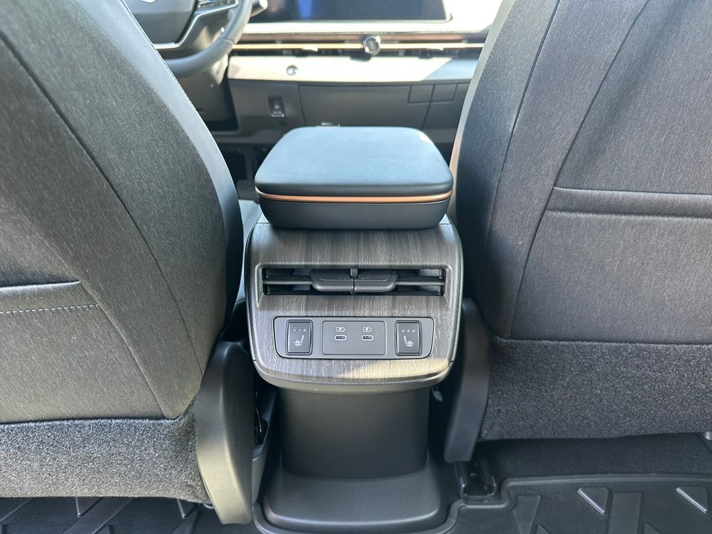 2025 Nissan Ariya EVOLVE+ e-4ORCE