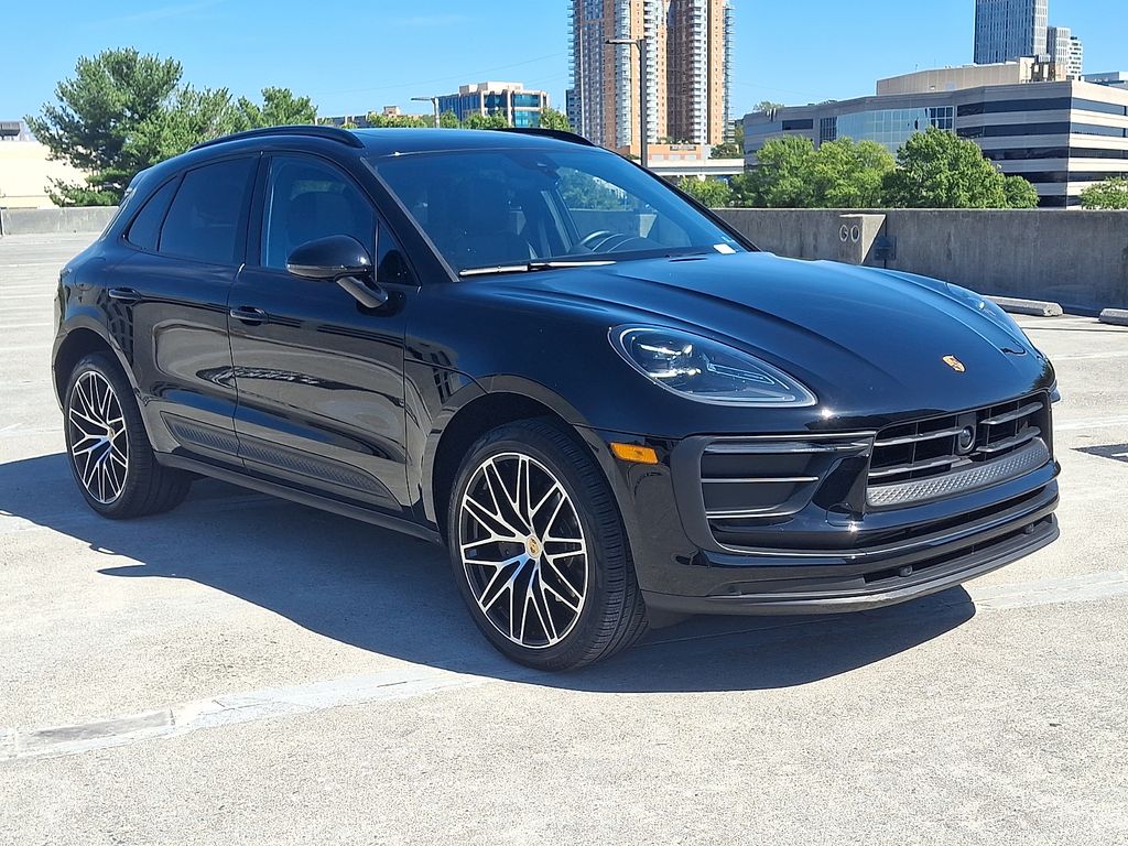 Thumbnail: 2026 Porsche Macan - 7