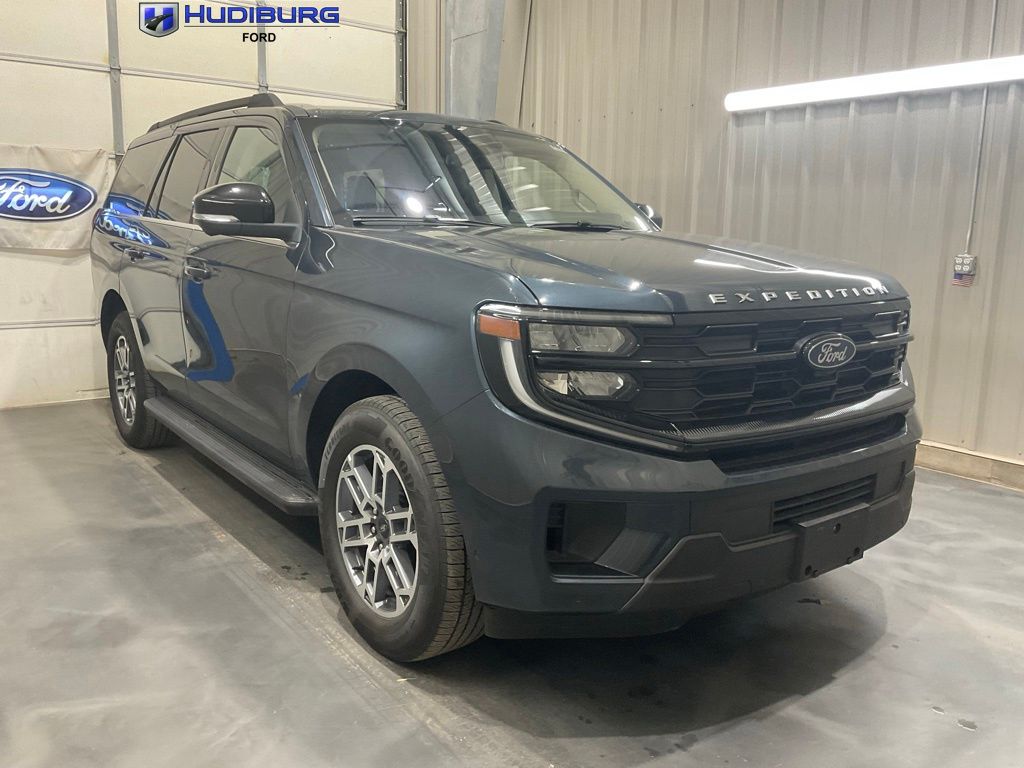 Blue Metallic 2025 Ford Expedition Active RWD SUV / Crossover 4X2 Automatic