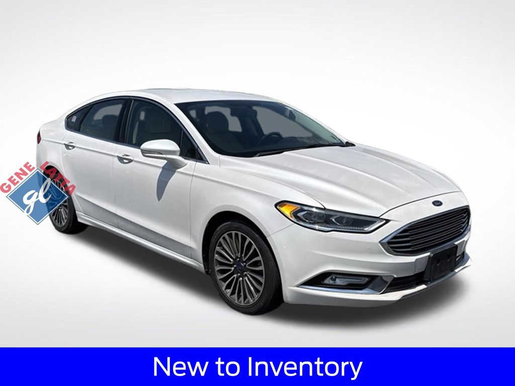 White Platinum Clearcoat Metallic 2017 Ford Fusion Sedan Front-Wheel Drive 6-Speed Automatic