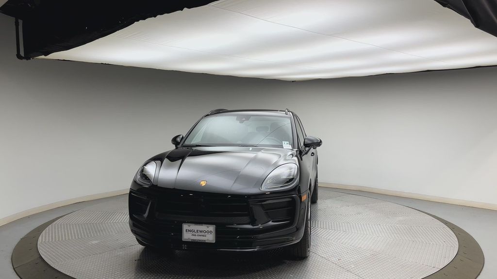 Thumbnail: 2024 Porsche Macan - 7