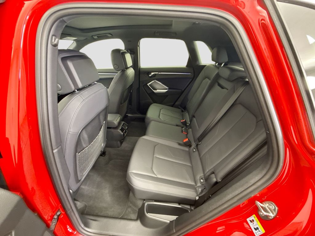 Thumbnail: 2025 Audi Q3 - 19