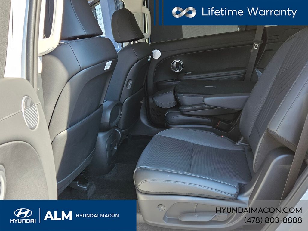 New 2026 White Hyundai SEL Convenience image 11