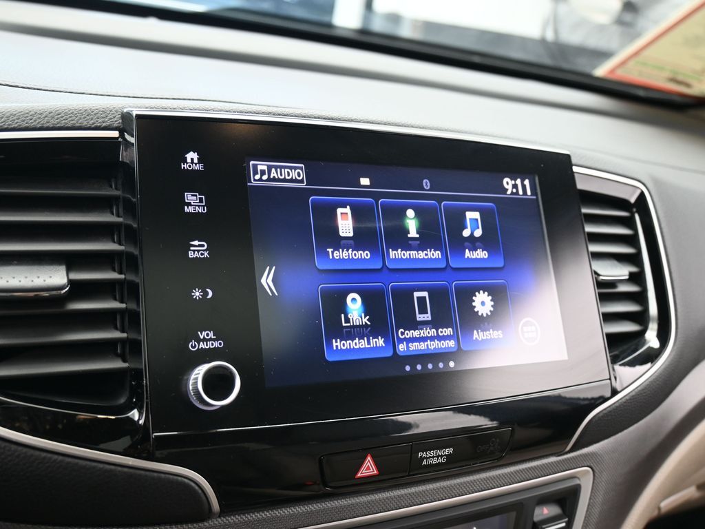 Used 2023 Platinum White Pearl Honda RTL image 19