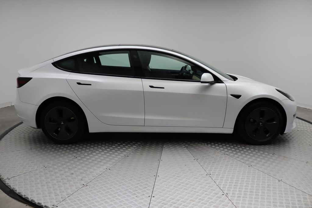 Thumbnail: 2023 Tesla Model 3 - 7