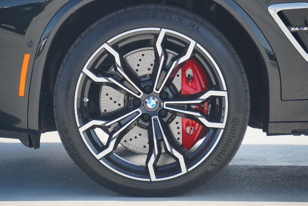 2025 BMW X4 M 5