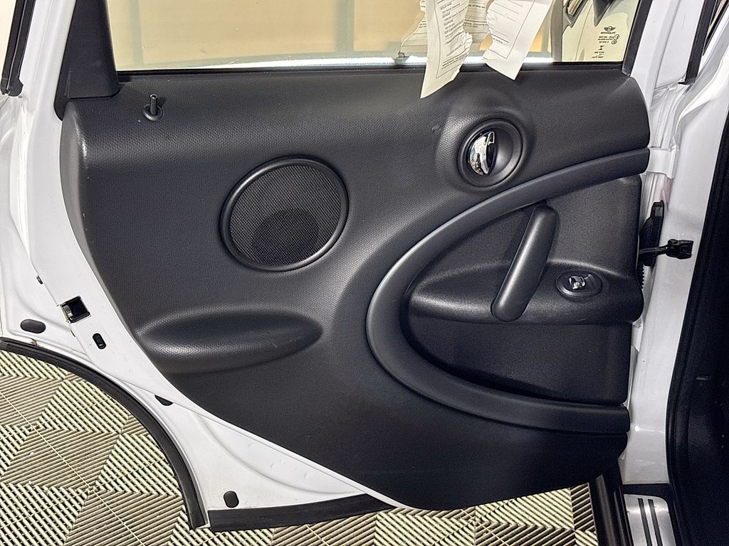2015 MINI Cooper S Countryman Base