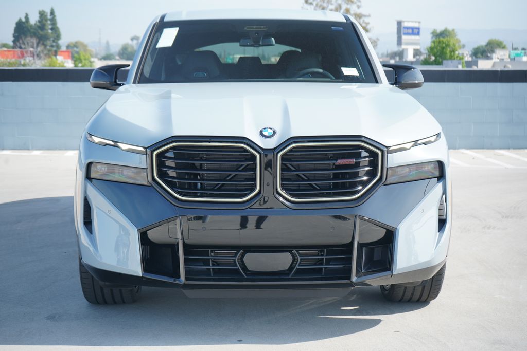 Thumbnail: 2026 BMW XM - 2