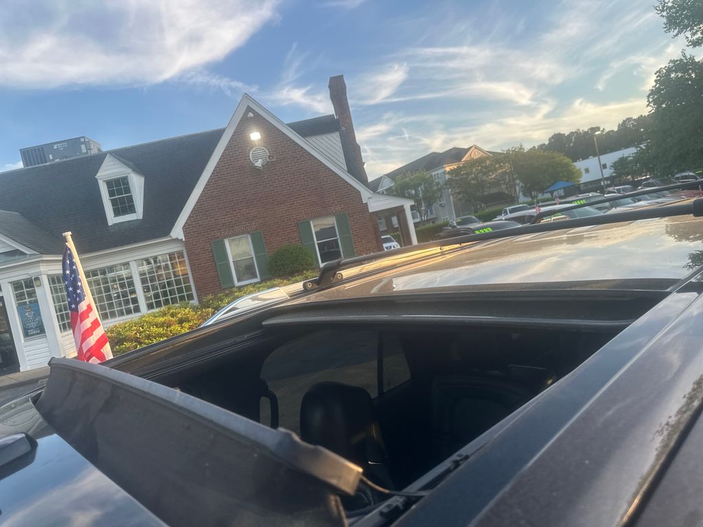 Used 2020 Black Lincoln Reserve image 16