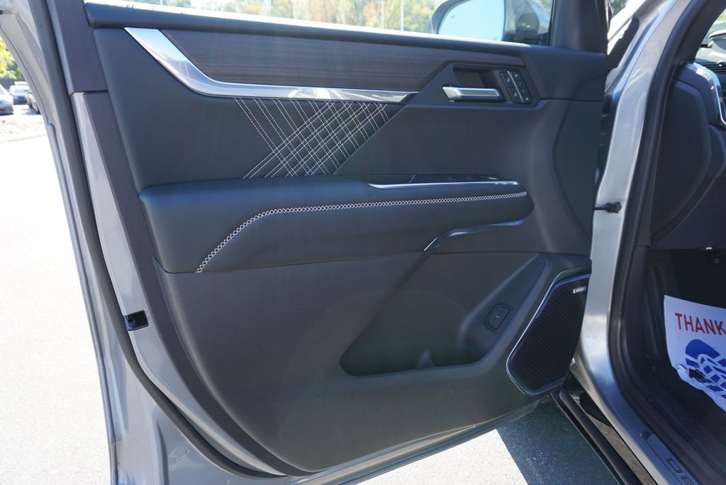 Thumbnail: 2024 GMC Acadia - 21