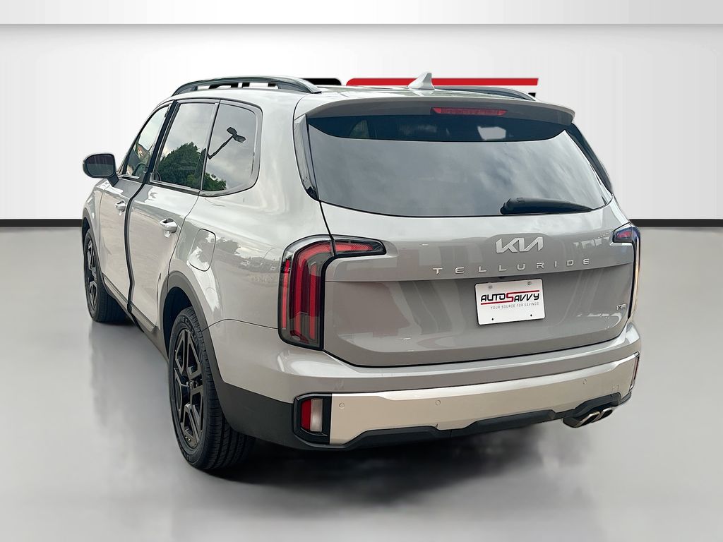 Used 2023 Gray Kia EX X-Line image 5