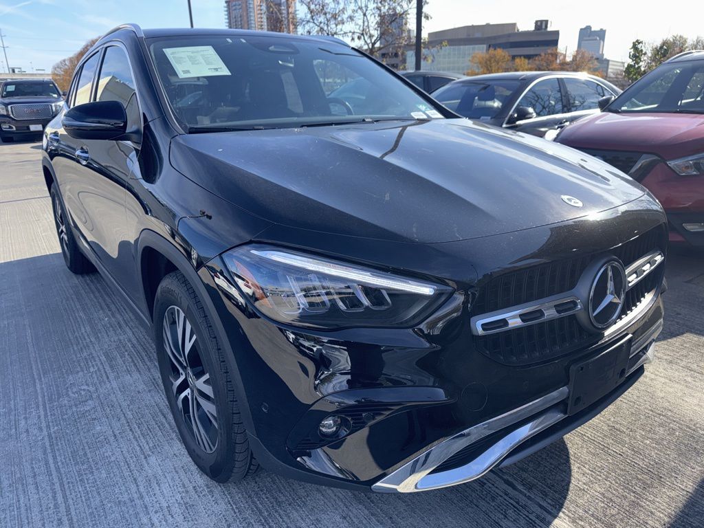 Thumbnail: 2025 Mercedes-Benz GLA - 3