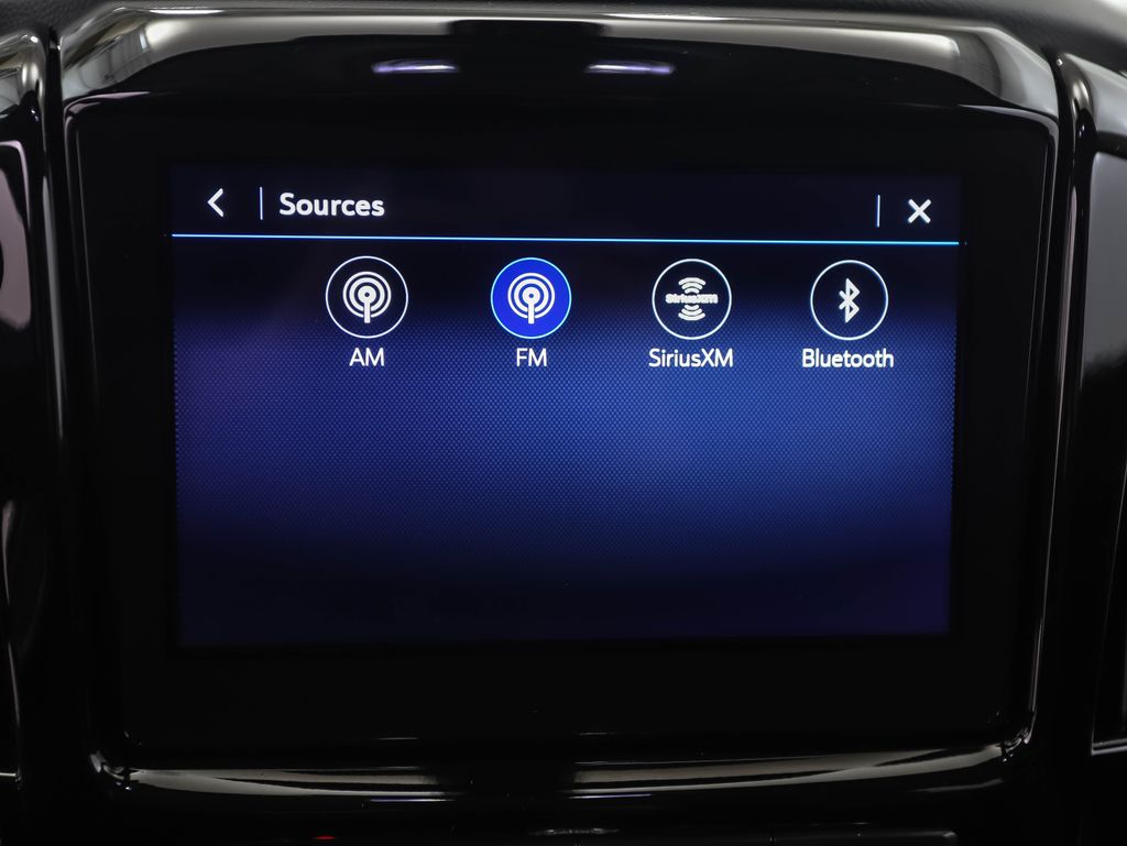 Thumbnail: 2021 Chevrolet Traverse - 16