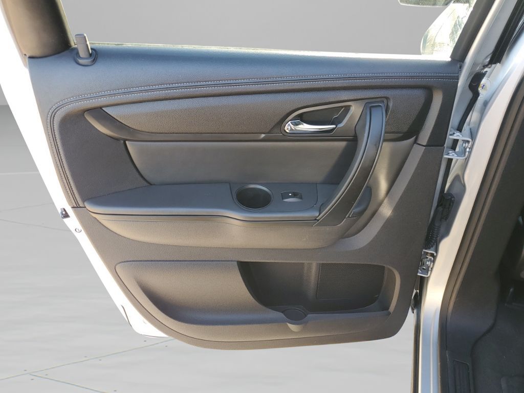 Used Car 2013 Chevrolet Traverse  2lt For Sale In Austin, Texas