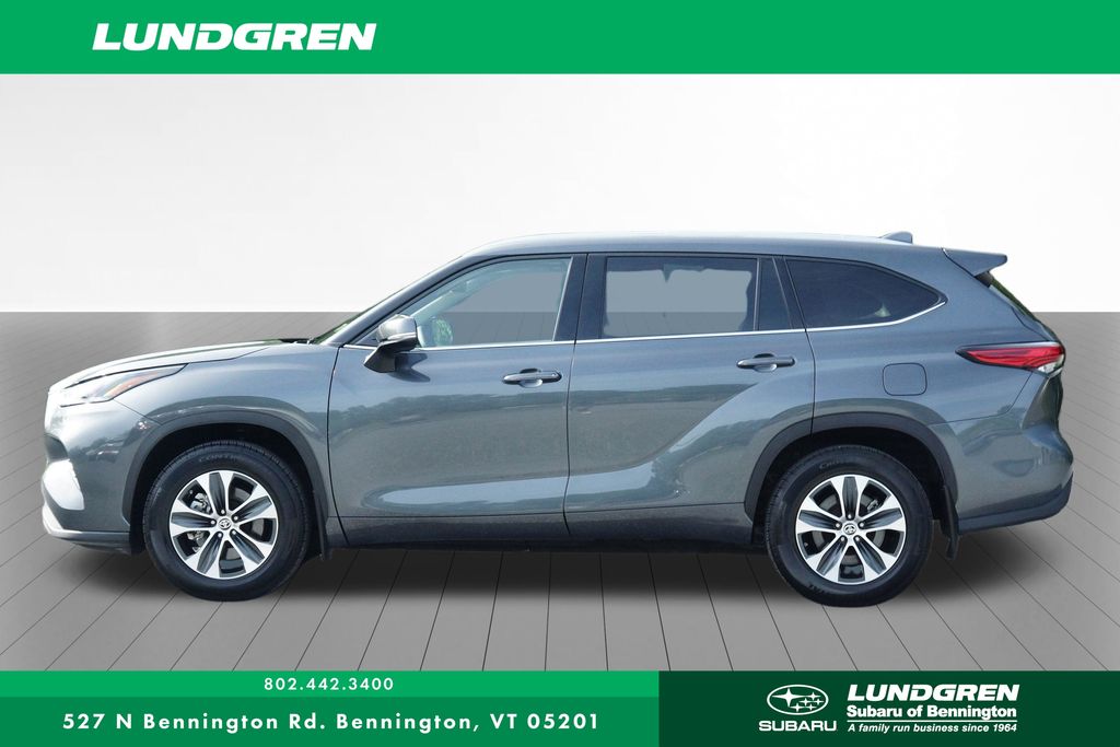 Used 2021 Toyota Highlander SUV