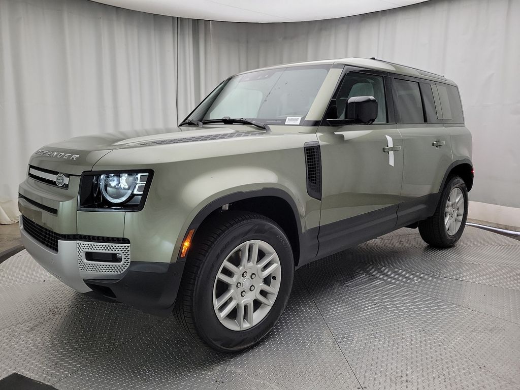 2025 Land Rover Defender 110 -
                Eatontown, NJ