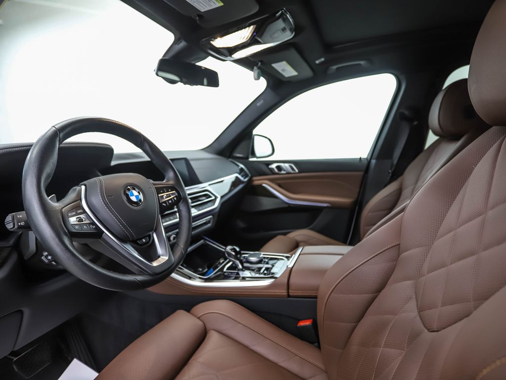 Thumbnail: 2023 BMW X5 - 10