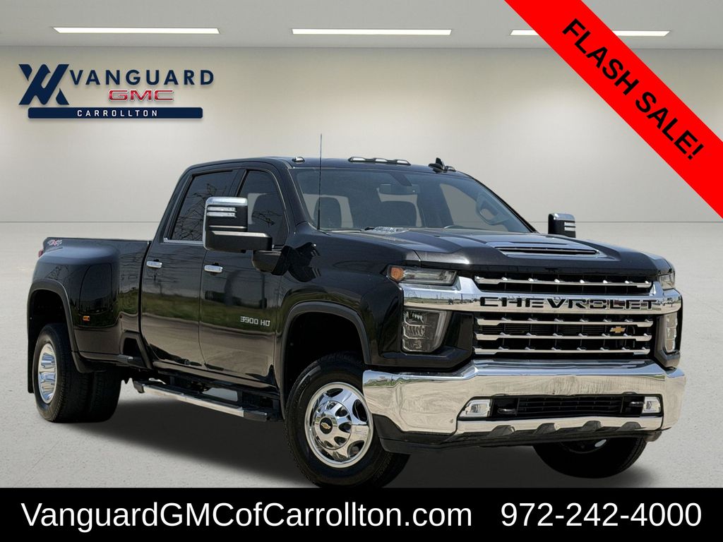 Mosaic Black Metallic 2022 Chevrolet Silverado 3500HD Pickup Truck Four-Wheel Drive Automatic