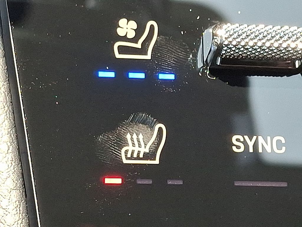 Thumbnail: 2026 Porsche Cayenne - 25