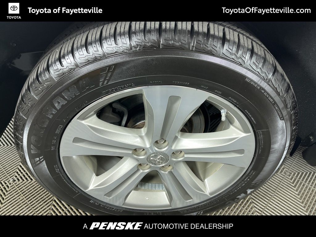 Thumbnail: 2012 Toyota Highlander - 15