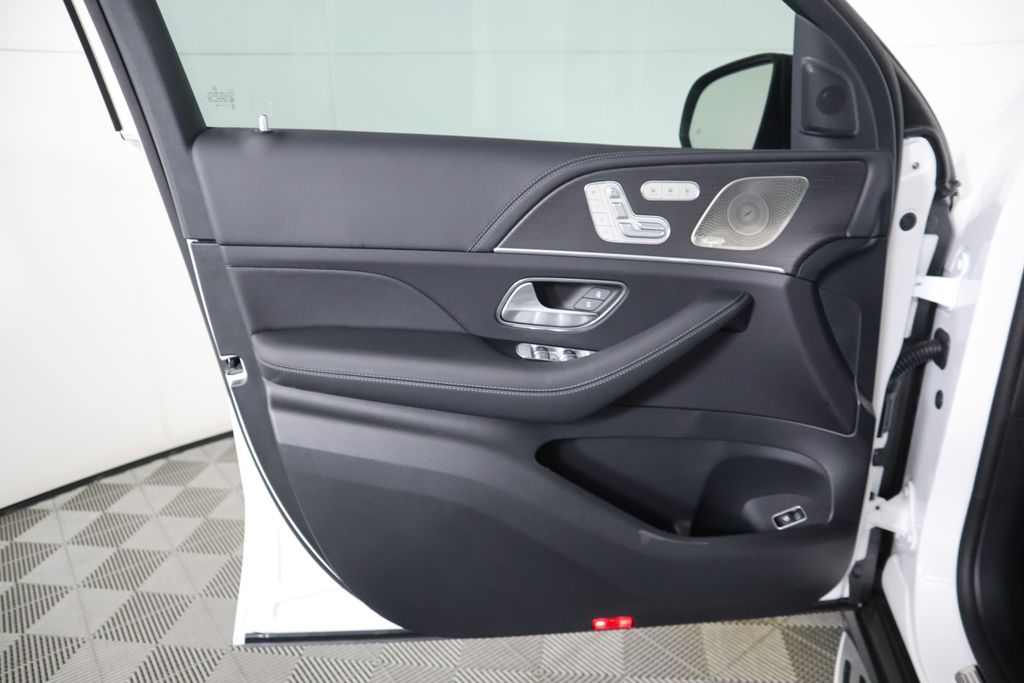 2025 Mercedes-Benz GLE 53 AMG 26