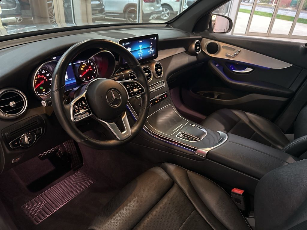 2021 Mercedes-Benz GLC GLC 300 9