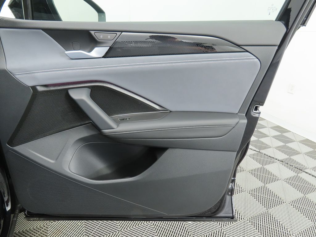 Thumbnail: 2026 Volkswagen Tiguan - 25