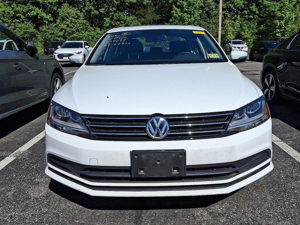 Thumbnail: 2017 Volkswagen Jetta - 2