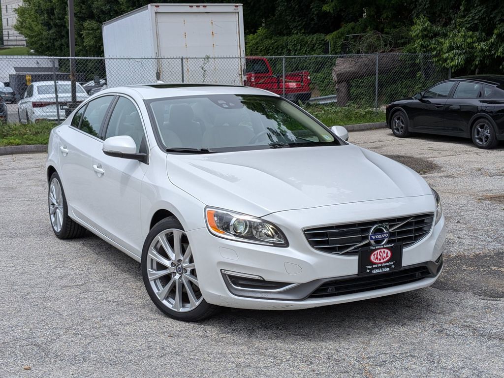2018 Volvo S60 T5 Inscription Platinum AWD