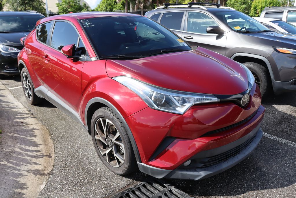 2018 Toyota C-HR XLE 6