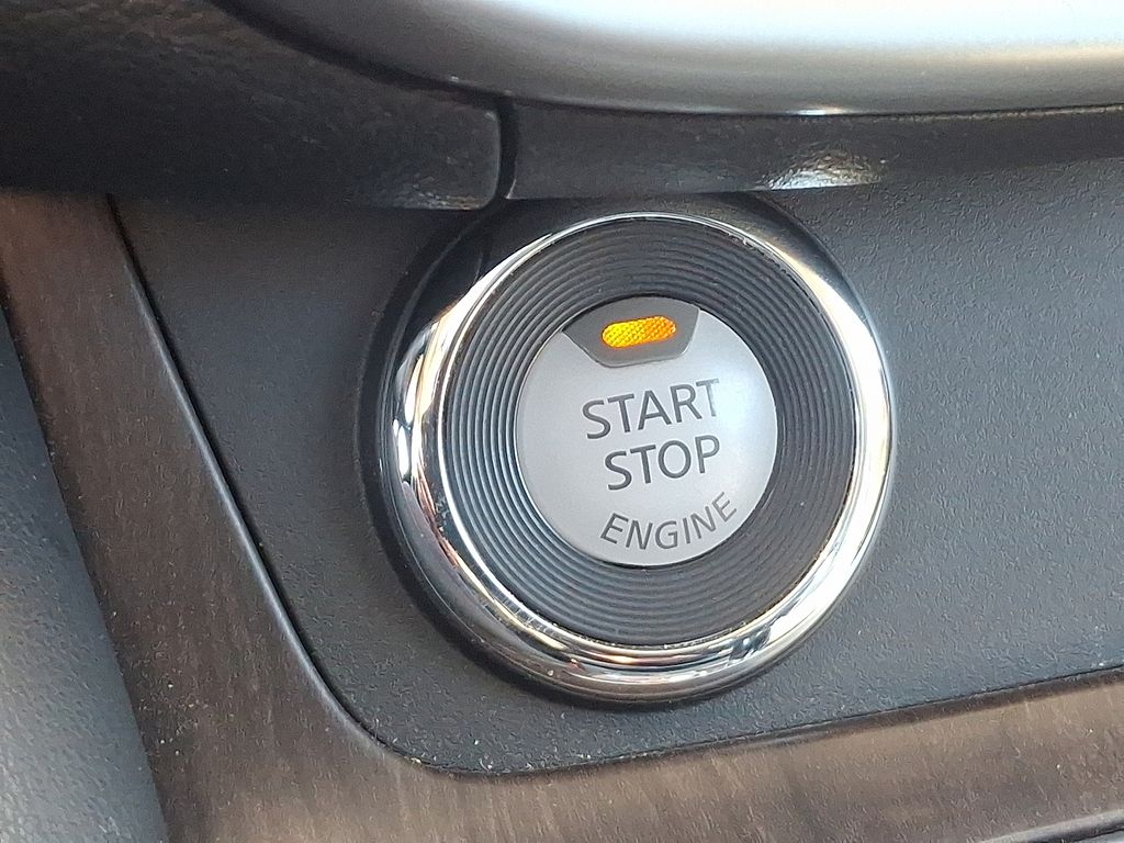 Thumbnail: 2021 Nissan Murano - 25