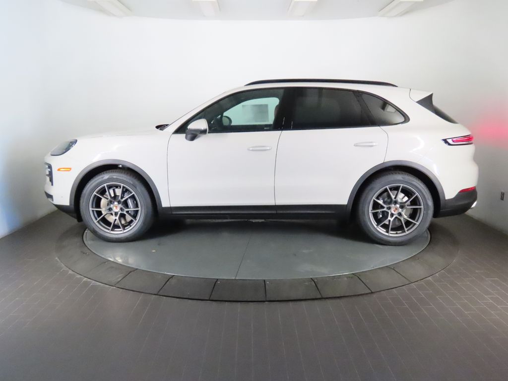 Thumbnail: 2026 Porsche Cayenne - 2