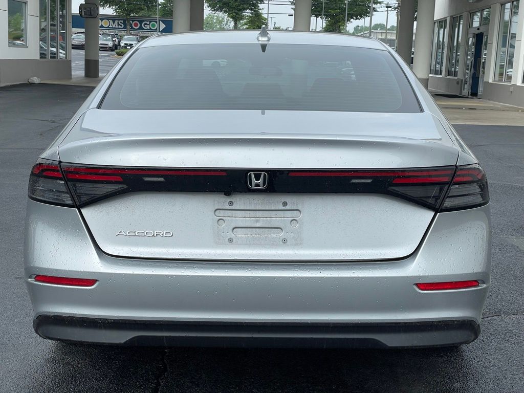 2023 Honda Accord LX 4