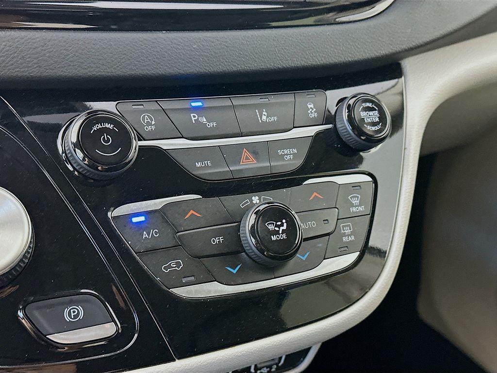 ChryslerPacifica18