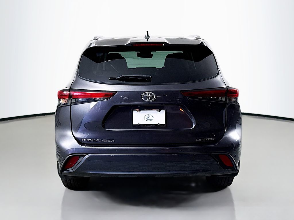 Thumbnail: 2020 Toyota Highlander - 6