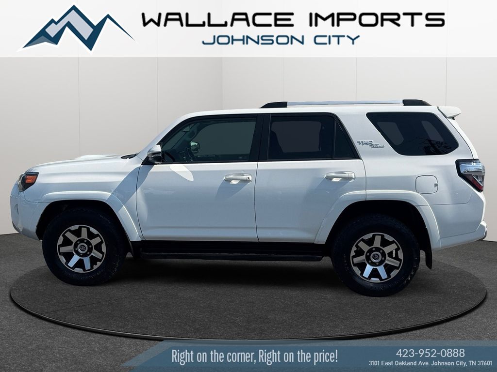 Super White 2018 Toyota 4Runner SUV / Crossover Four-Wheel Drive 5-Speed Automatic Overdrive