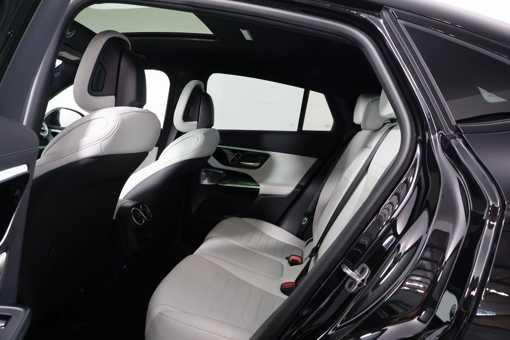 Thumbnail: 2026 Mercedes-Benz GLC - 6