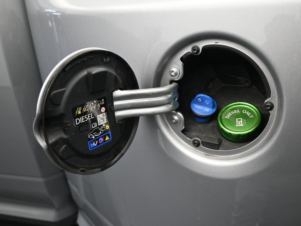 Used 2024 Billet Silver Metallic Clearcoat Ram Limited image 32