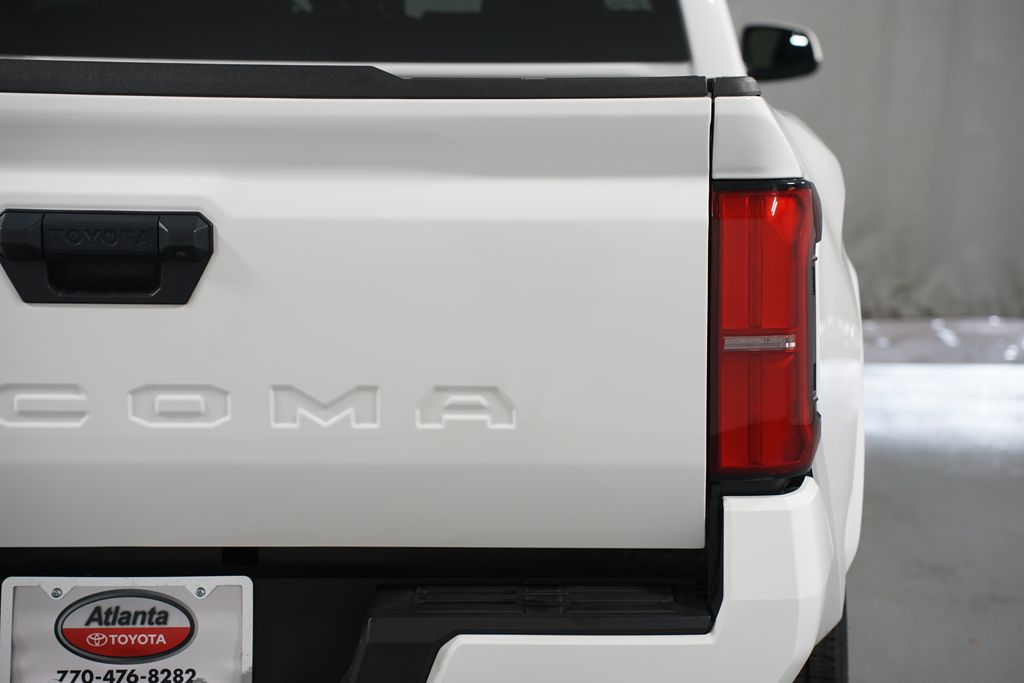 Thumbnail: 2024 Toyota Tacoma - 10